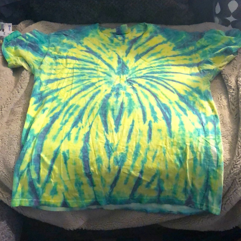 🎉4 for $20 Large Tie-dye Save the Whales Tee